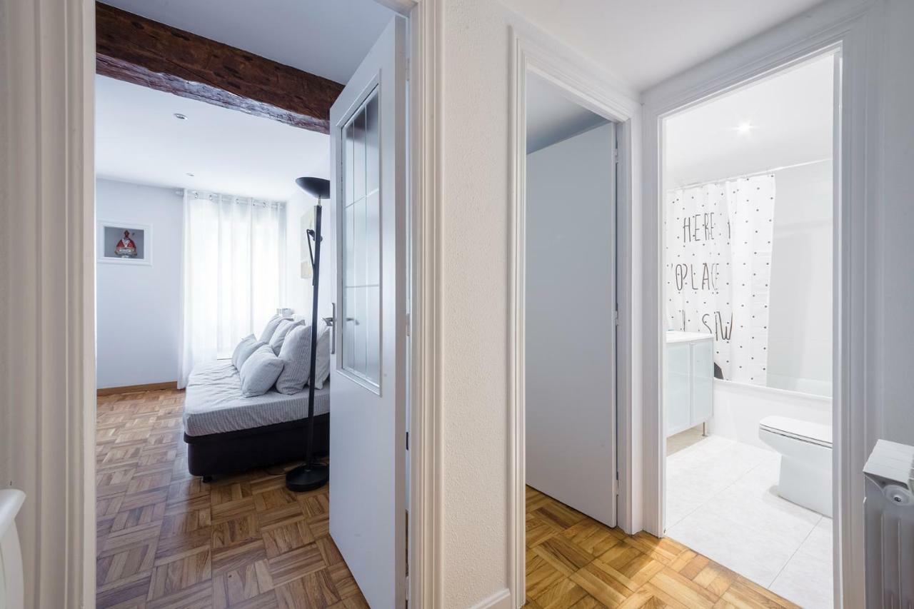 El Hogar De San Fermin Apartment Pamplona Ngoại thất bức ảnh